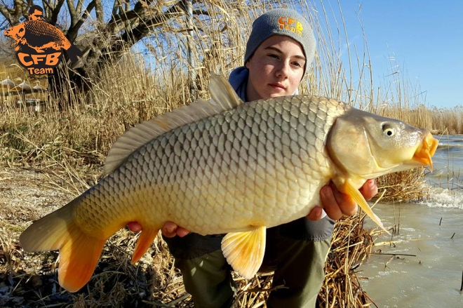 Szezonnyitó feederezés a Balatonon