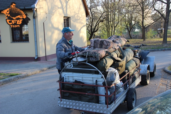 Szezonnyitó horgászat Pakson