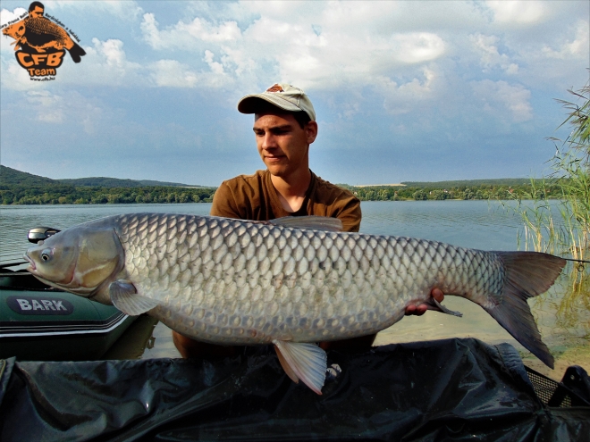 Szenzációs horgászat Fehérvárcsurgón a tomboló kánikulában
